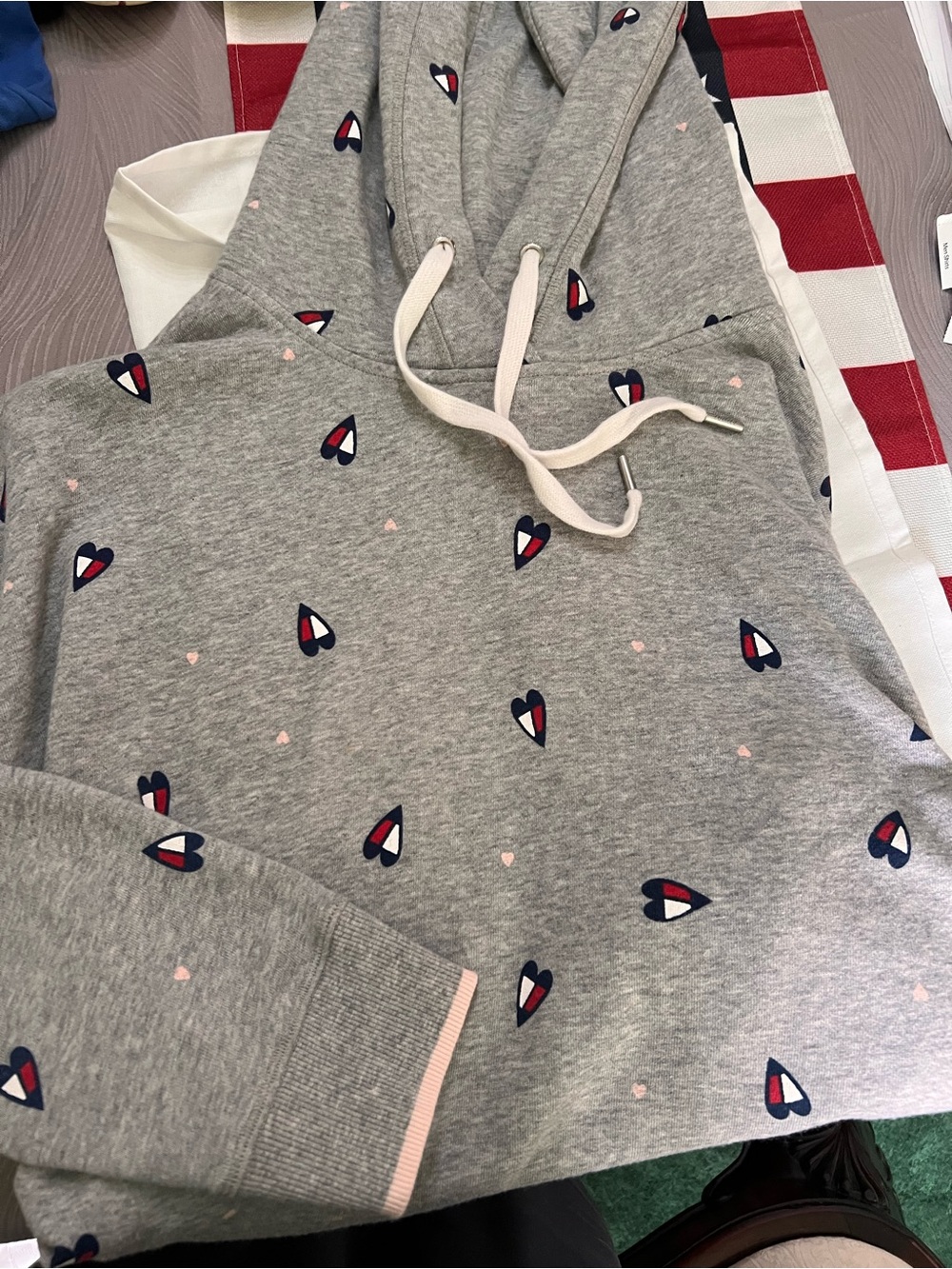 Tommy Hilfiger Sport Girls XL Gray Hoodie Heart Print Pullover Hooded Sweatshirt